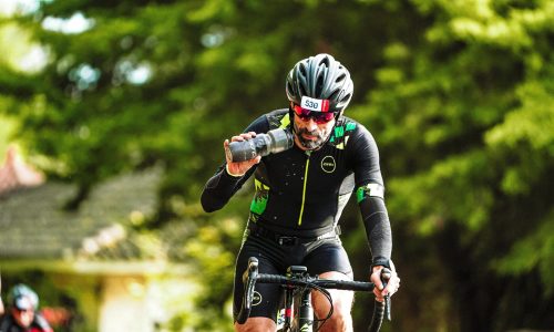 Dicas de o que comer durante o pedal longo